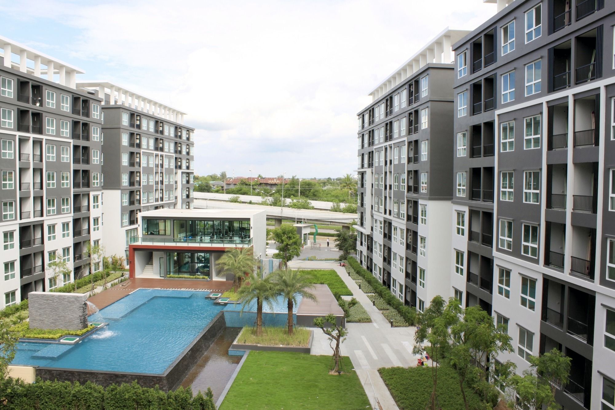 The Change Suites Korat Накхонратчасіма Екстер'єр фото